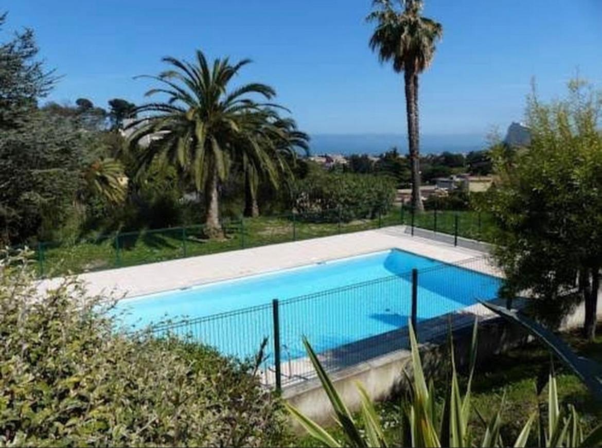Appartement 2 Pieces En Rez De Jardin Avec Parking Et Piscine Villeneuve-Loubet Luaran gambar
